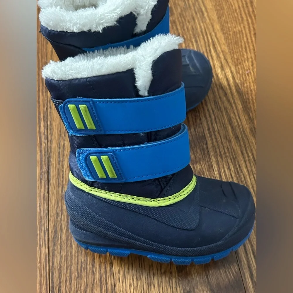 Cat & Jack Blue Insulated Snow Boots Faux Fur Lined Winter Toddler Kids Size 5
